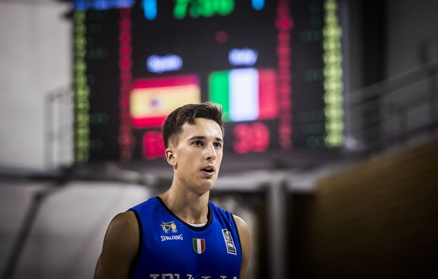 ALBA gretas papildė jaunas italas